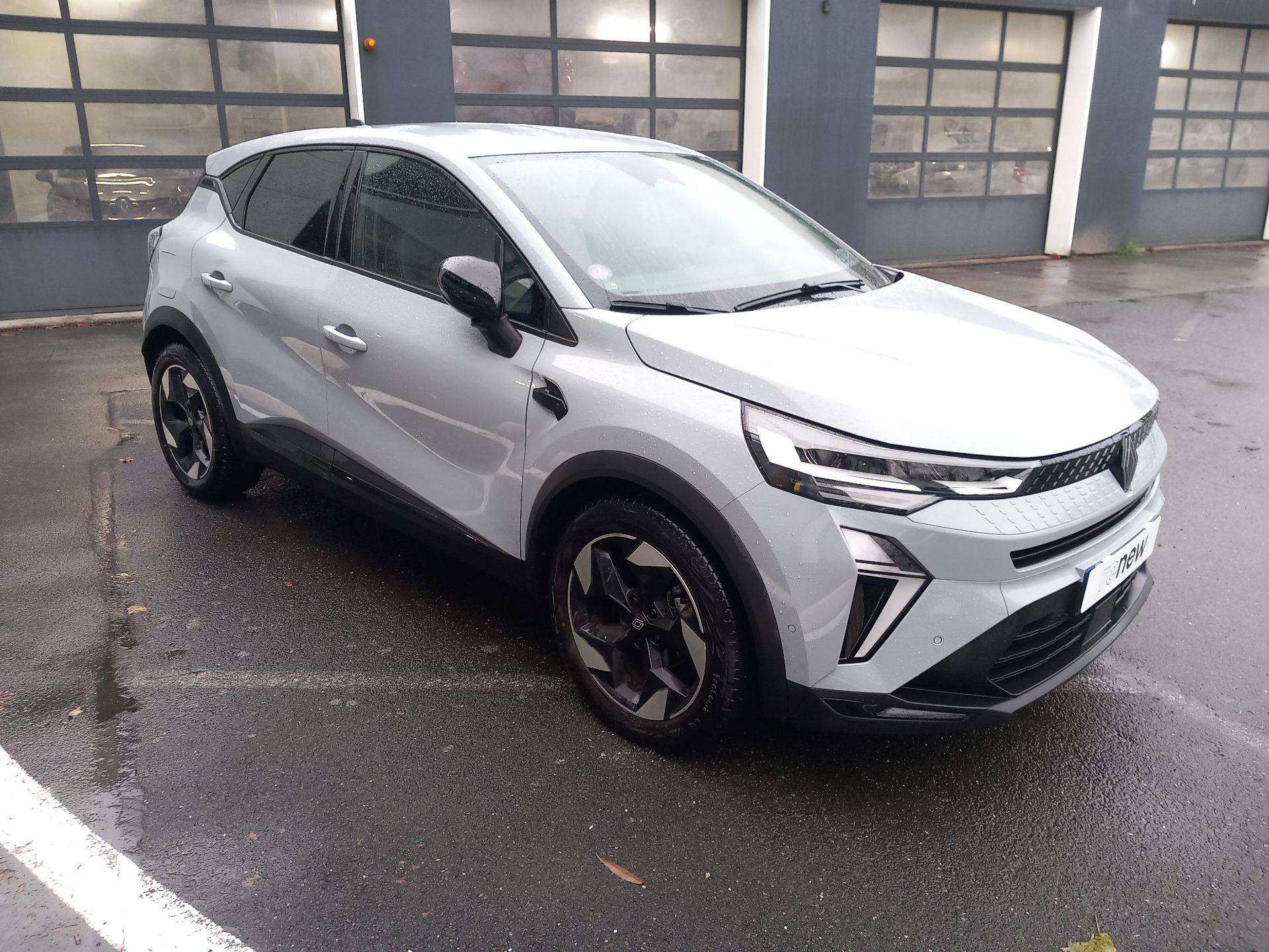 Vente en ligne Renault Captur  mild hybrid 160 EDC au prix de 24 990 €