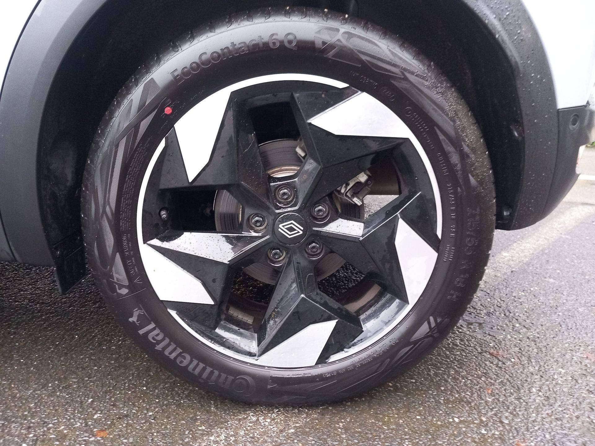 Vente en ligne Renault Captur  mild hybrid 160 EDC au prix de 24 990 €