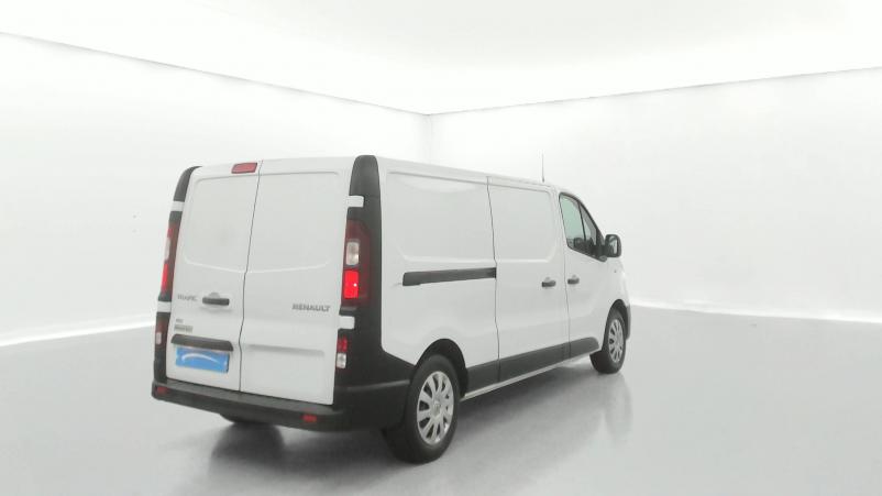 Vente en ligne Renault Trafic 3 Fourgon TRAFIC FGN L2H1 1300 KG DCI 120 au prix de 22 500 €