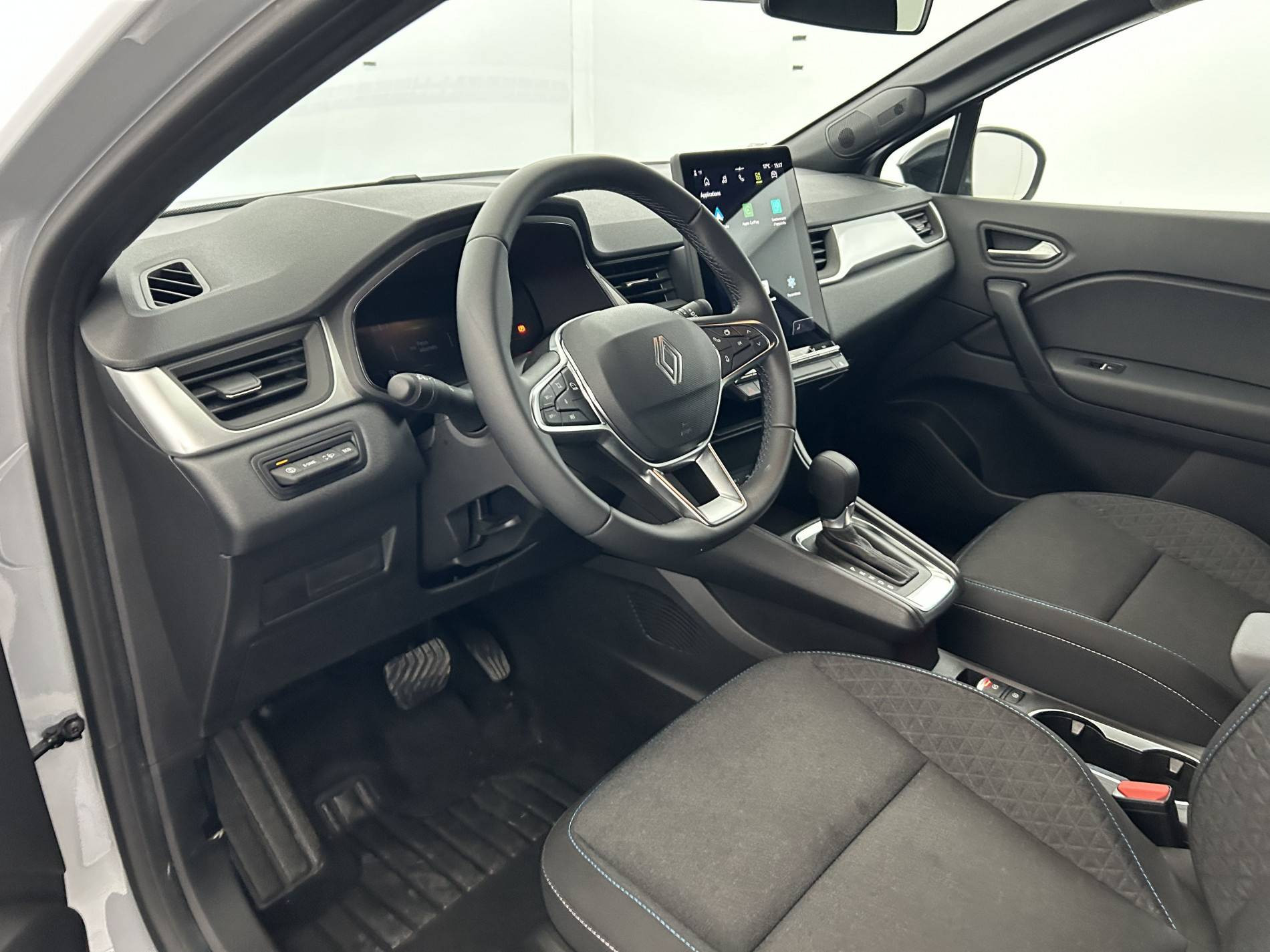 Vente en ligne Renault Symbioz  E-Tech full hybrid 145 au prix de 25 490 €