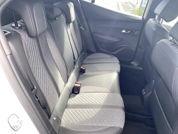 Vente en ligne Peugeot 2008  Hybrid 136 e-DCS6 au prix de 25 900 €