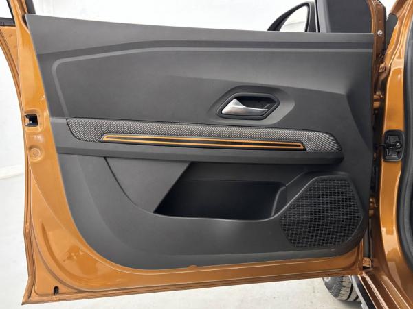 Vente en ligne Dacia Sandero  ECO-G ( GPL ) 100 CH au prix de 13 990 €