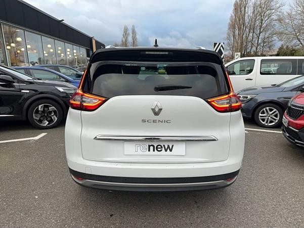 Vente en ligne Renault Grand Scenic 4 Grand Scenic TCe 140 EDC au prix de 24 890 €