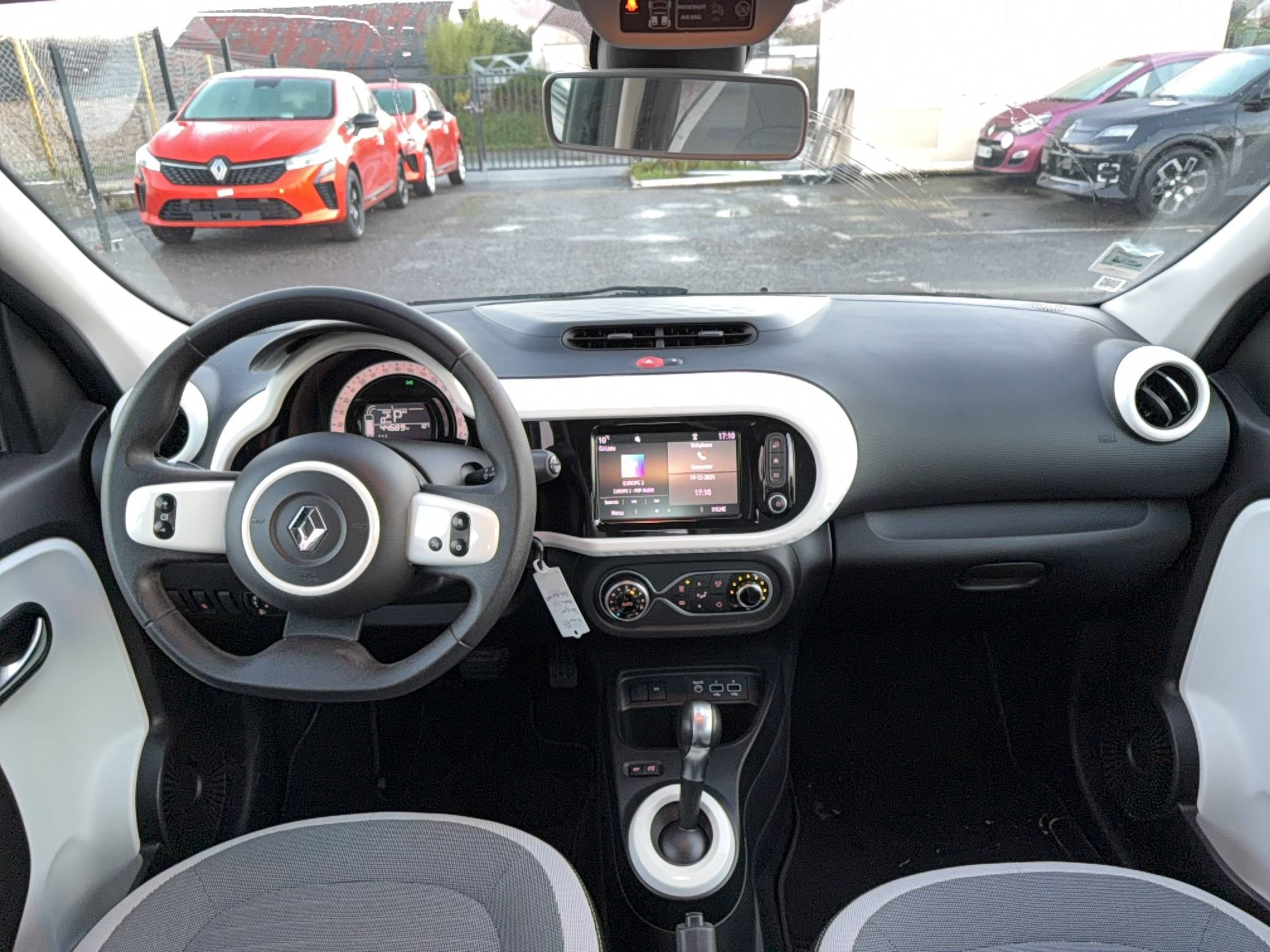 Vente en ligne Renault Twingo Electrique Twingo III E-Tech au prix de 10 450 €