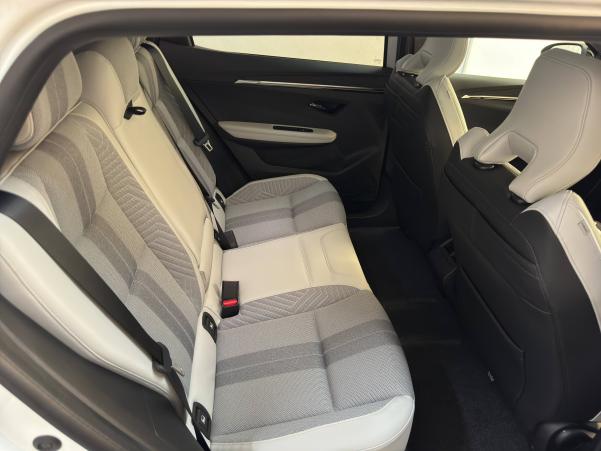 Vente en ligne Renault Scenic E-Tech Scenic E-Tech electrique 220 ch grande autonomie au prix de 48 990 €