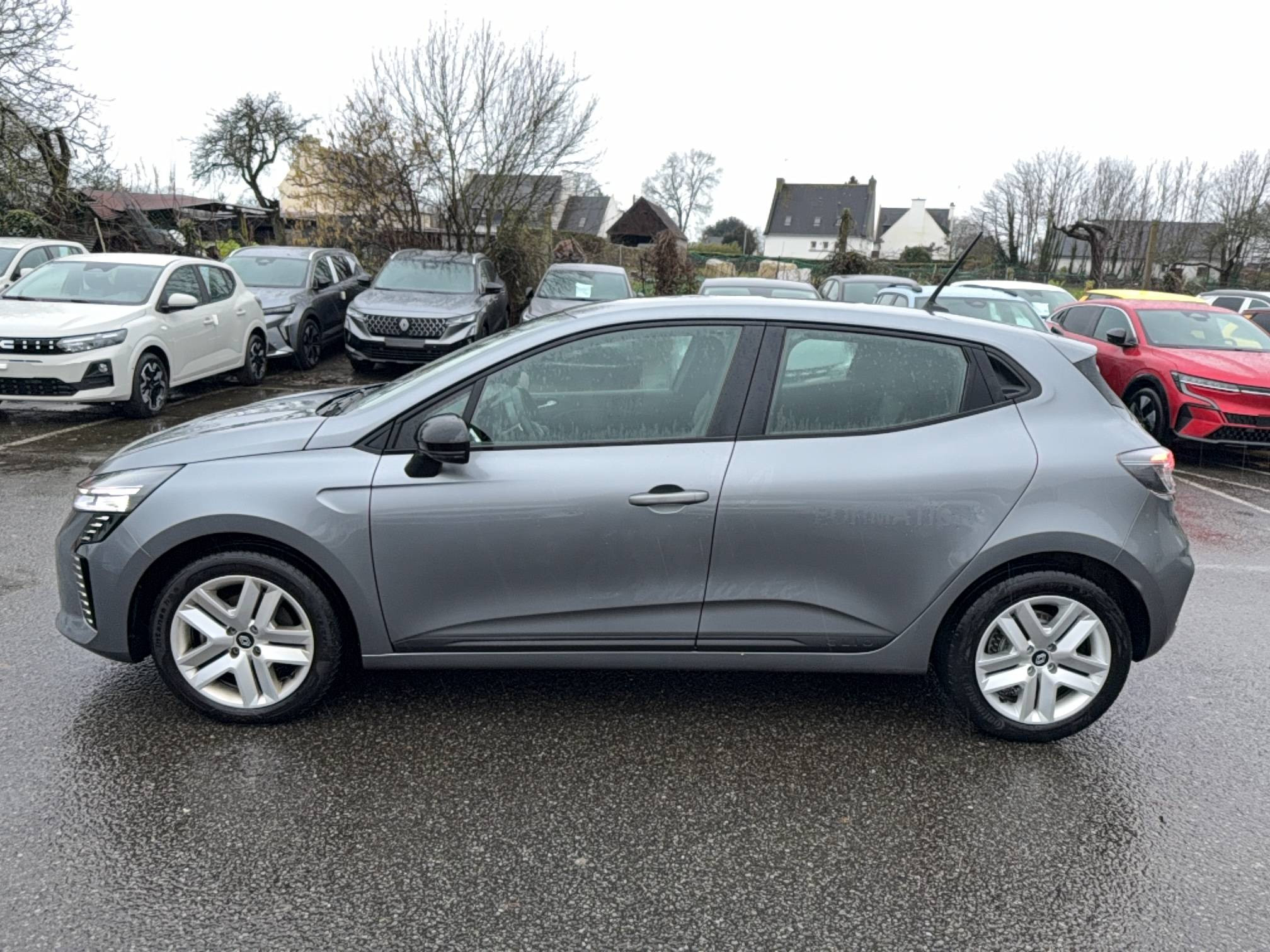 Vente en ligne Renault Clio 5 Clio Blue dCi 100 au prix de 15 990 €