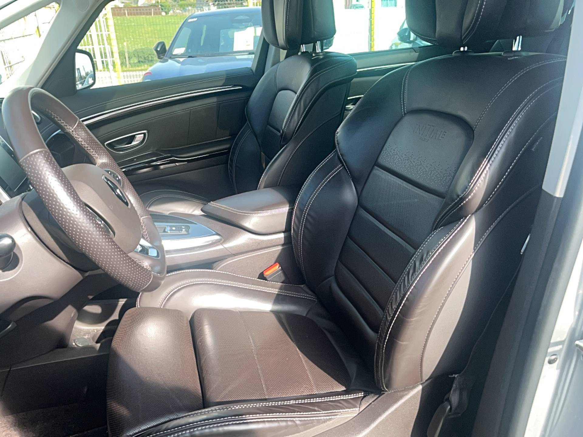 Vente en ligne Renault Espace 5 Espace Tce 225 EDC FAP au prix de 24 990 €