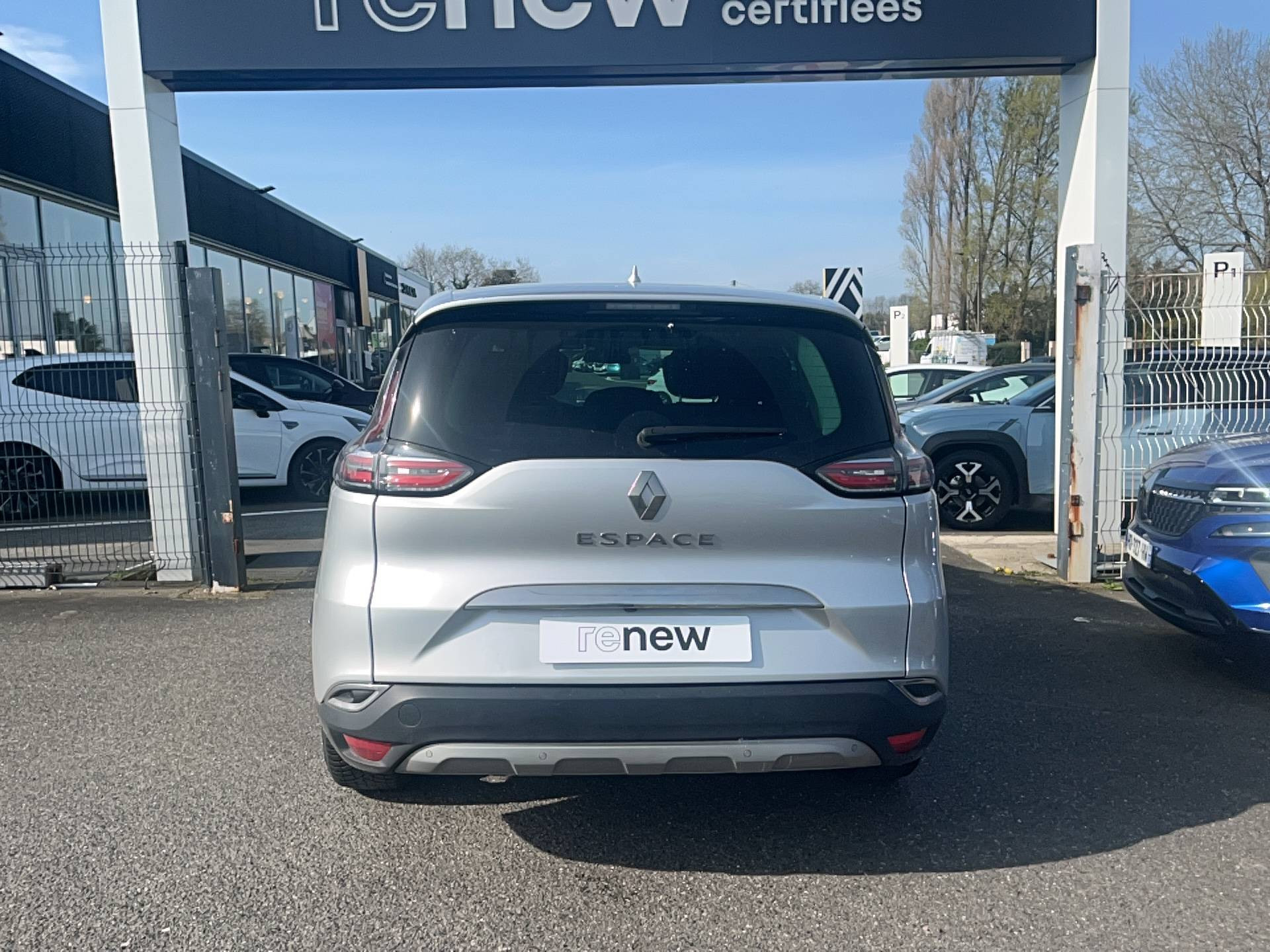 Vente en ligne Renault Espace 5 Espace Tce 225 EDC FAP au prix de 24 990 €