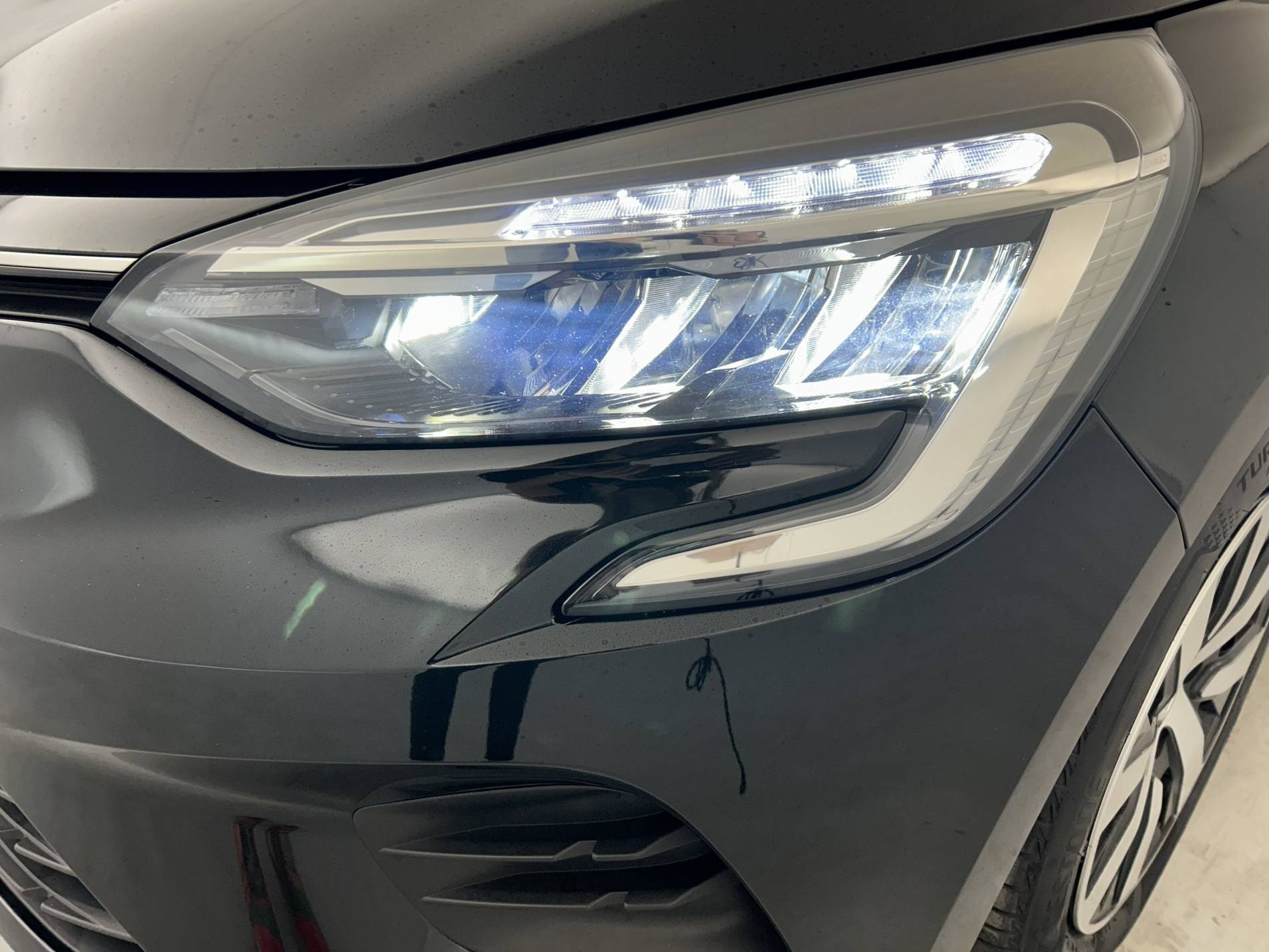 Vente en ligne Renault Clio 5 Clio TCe 90 au prix de 13 990 €