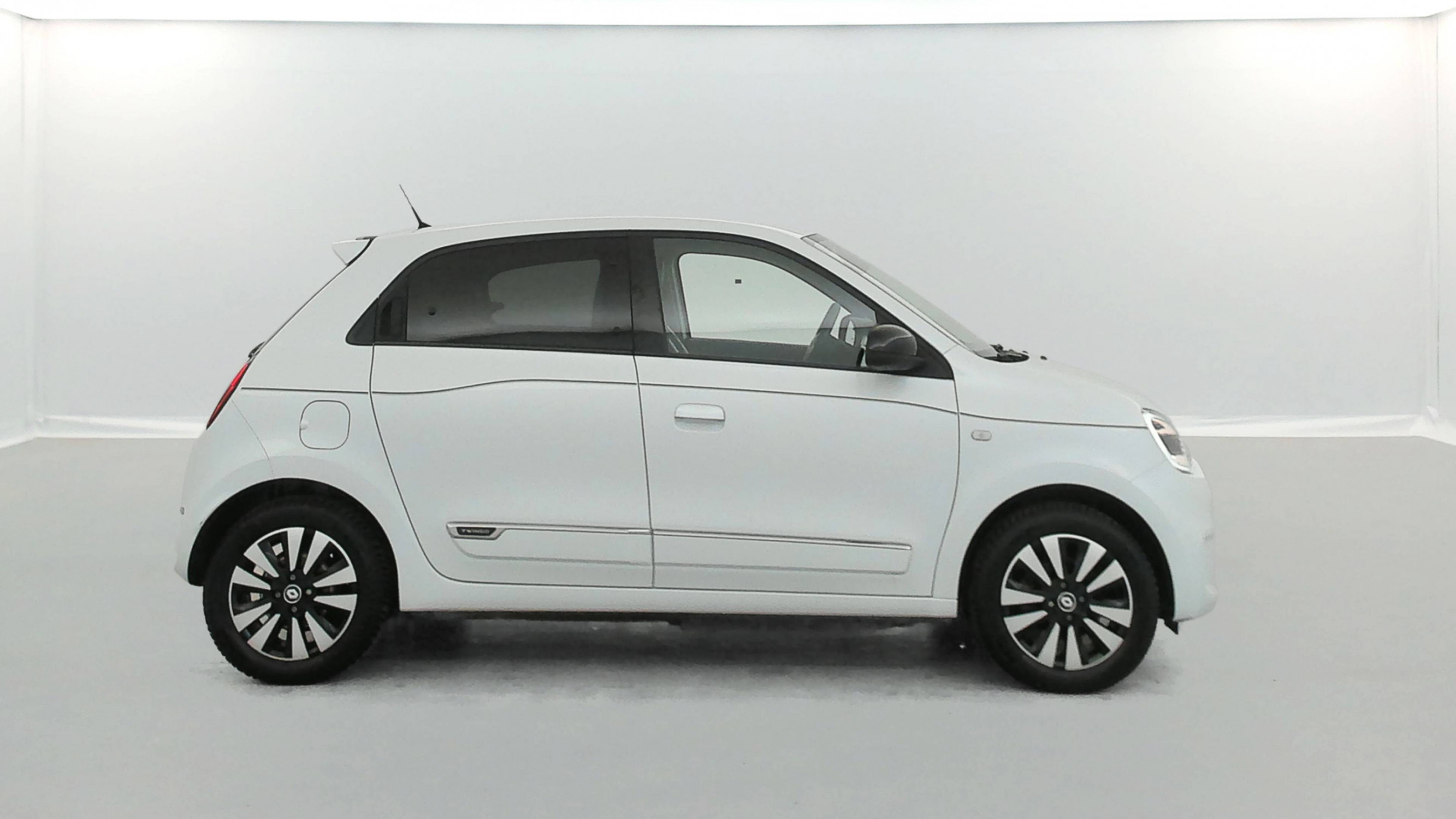 Vente en ligne Renault Twingo Electrique Twingo III E-Tech au prix de 12 390 €