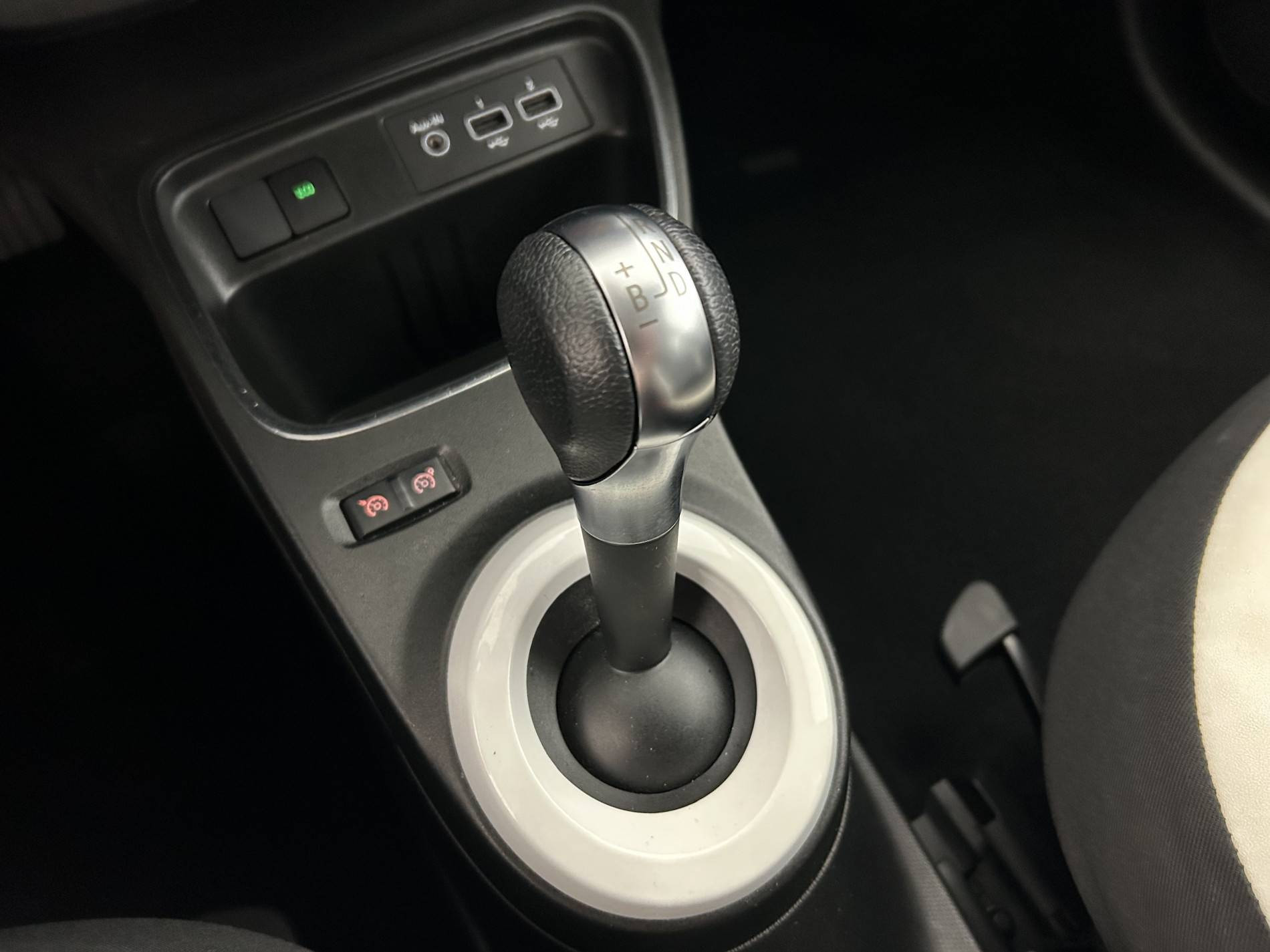 Vente en ligne Renault Twingo Electrique Twingo III E-Tech au prix de 12 390 €