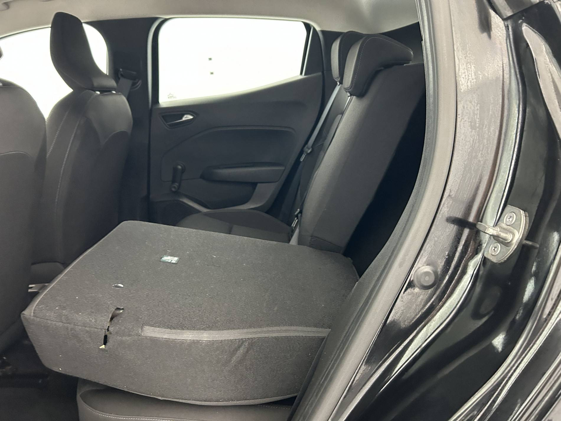 Vente en ligne Renault Clio 5 Clio TCe 90 au prix de 13 990 €