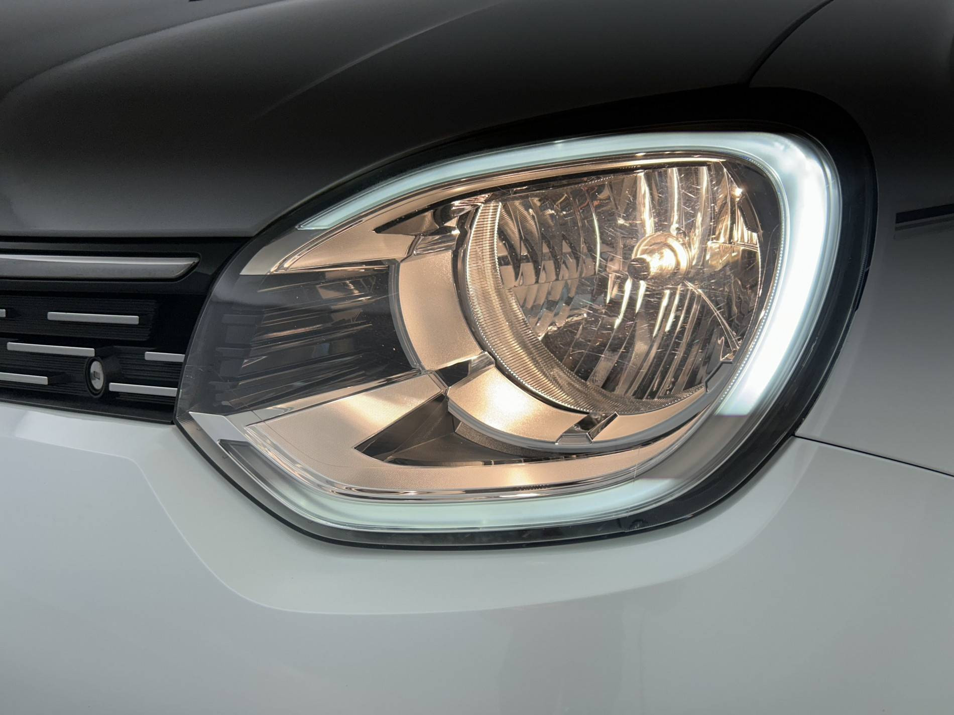 Vente en ligne Renault Twingo Electrique Twingo III E-Tech au prix de 12 390 €