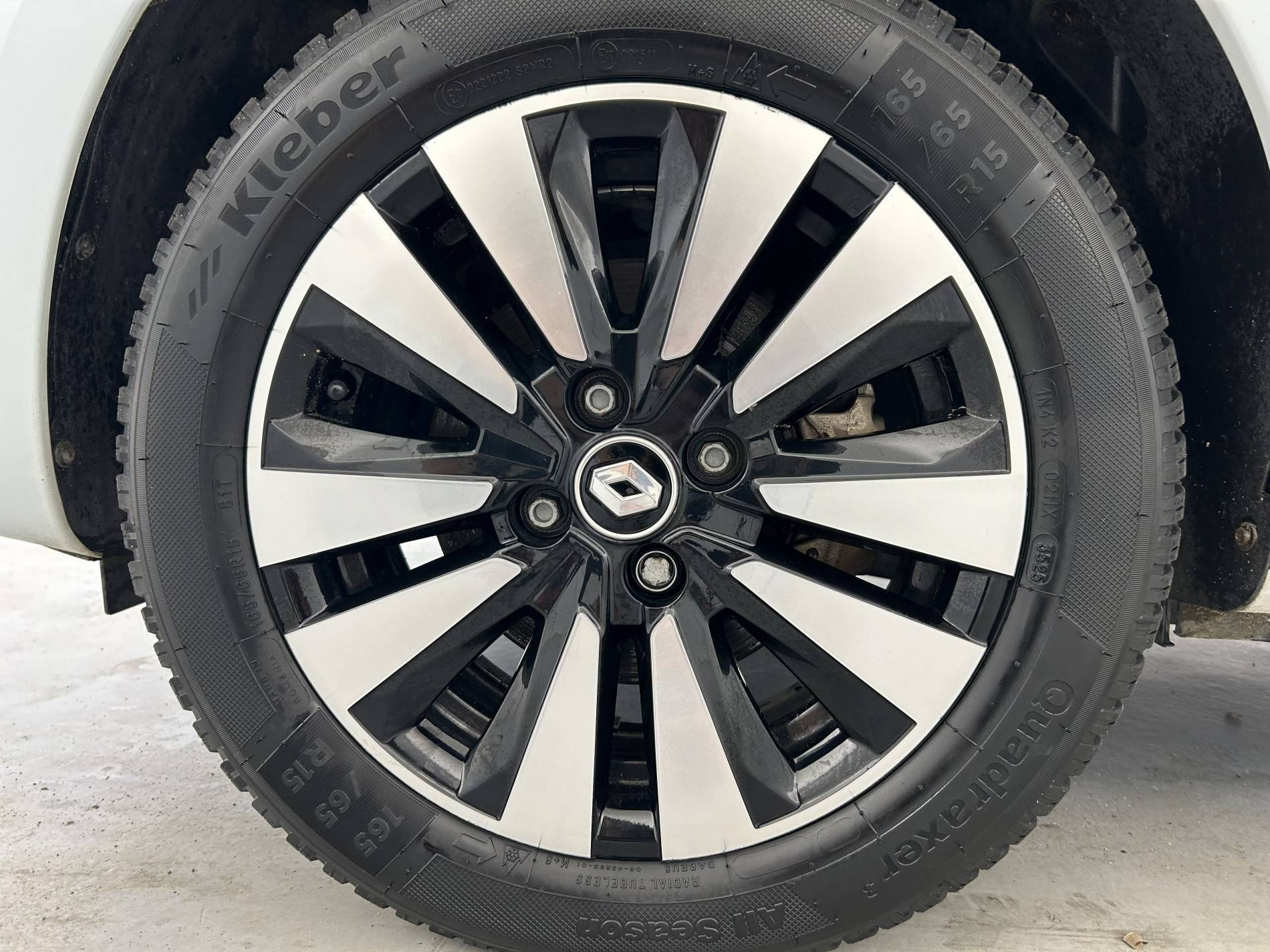 Vente en ligne Renault Twingo Electrique Twingo III E-Tech au prix de 12 390 €