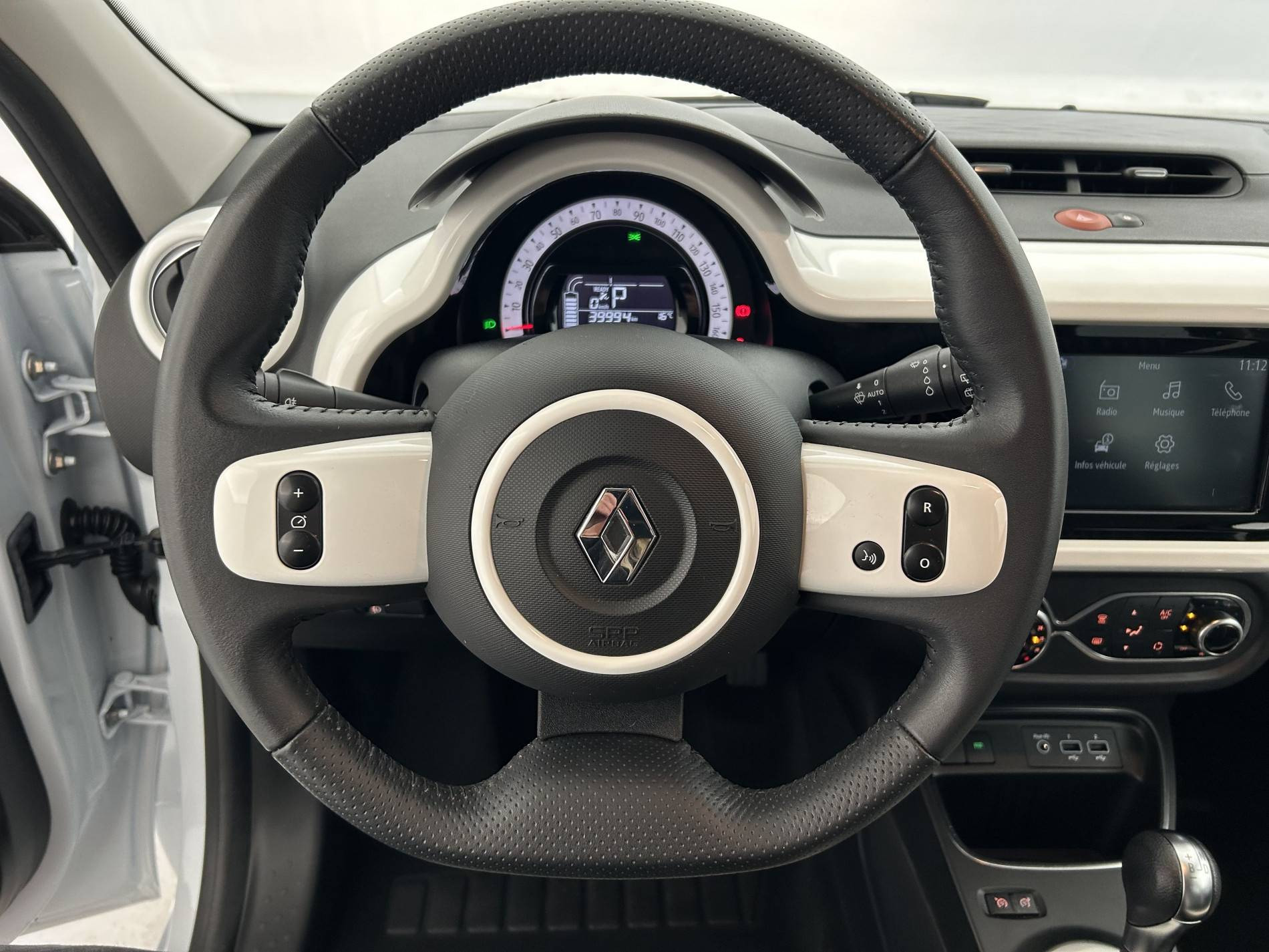 Vente en ligne Renault Twingo Electrique Twingo III E-Tech au prix de 12 390 €