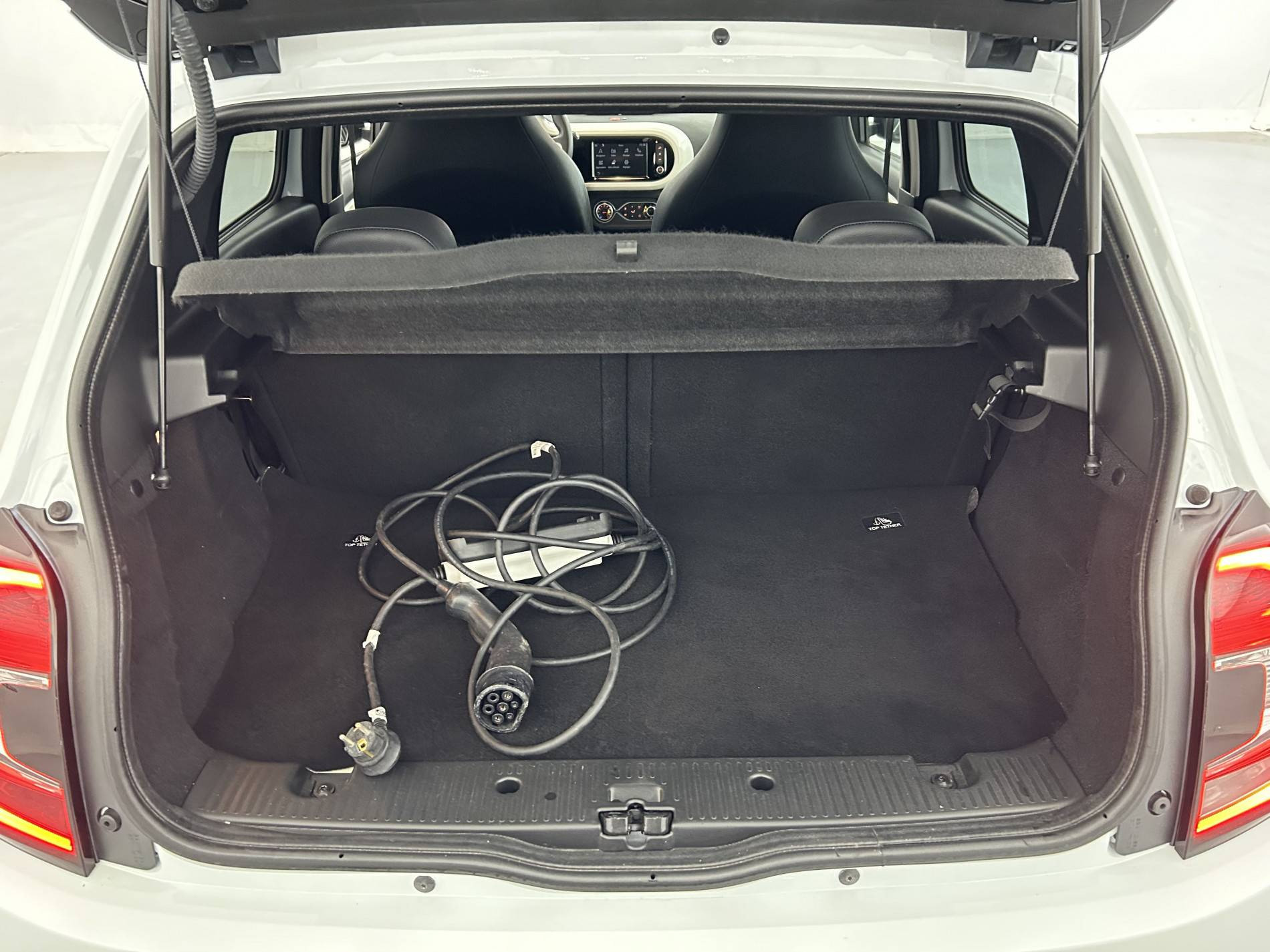 Vente en ligne Renault Twingo Electrique Twingo III E-Tech au prix de 12 390 €