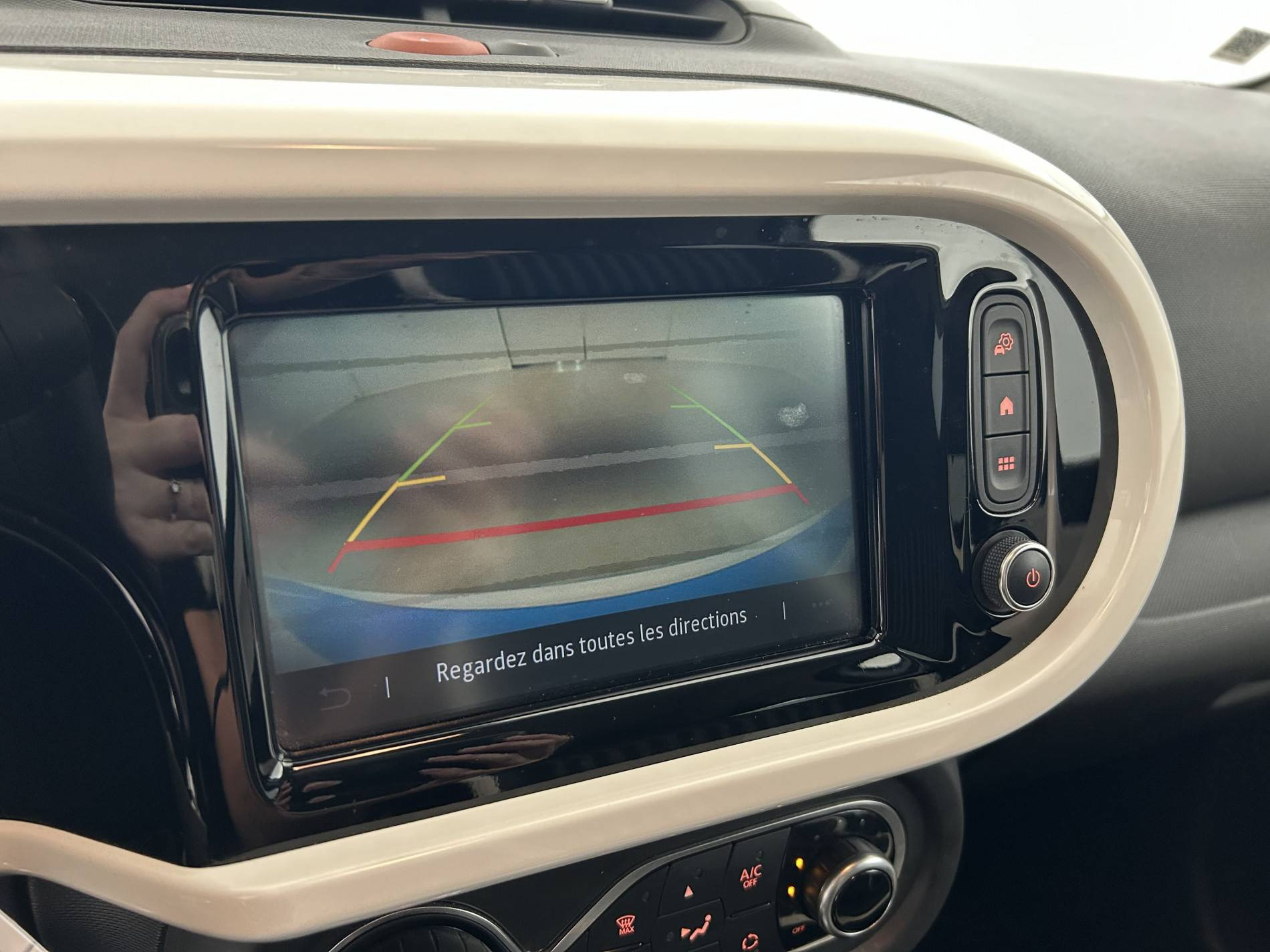 Vente en ligne Renault Twingo Electrique Twingo III E-Tech au prix de 12 390 €