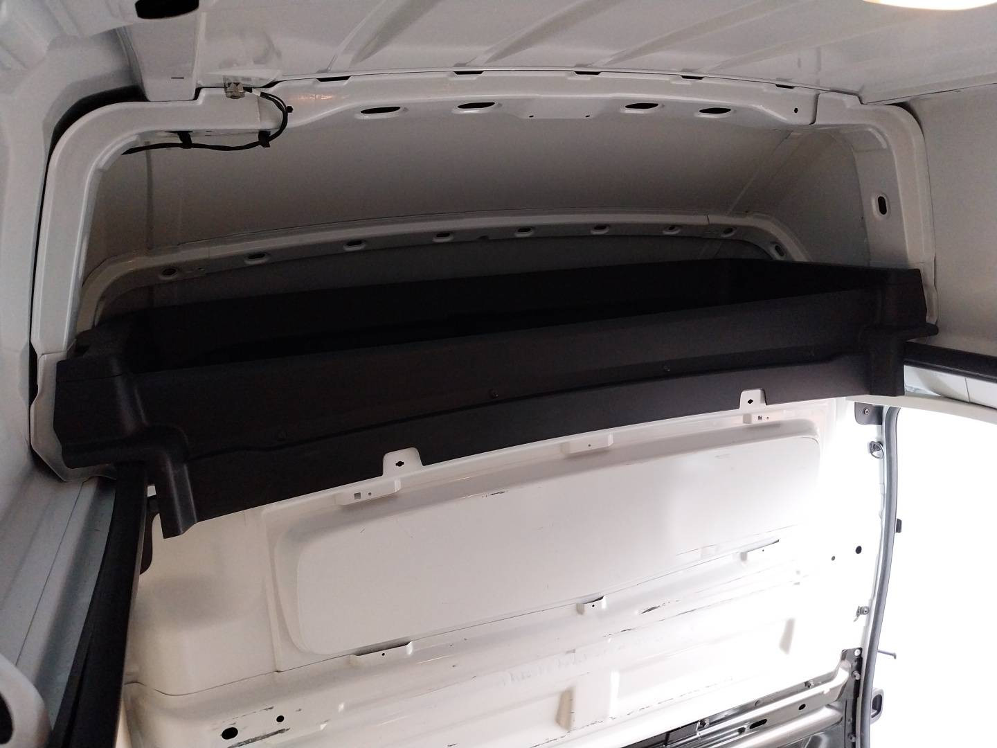 Vente en ligne Renault Trafic 3 Fourgon TRAFIC FGN L2H2 3000 KG BLUE DCI 150 au prix de 23 990 €