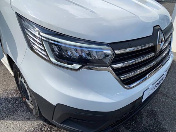 Vente en ligne Renault Trafic 3 Fourgon TRAFIC FGN L1H1 2800 KG BLUE DCI 130 au prix de 25 990 €
