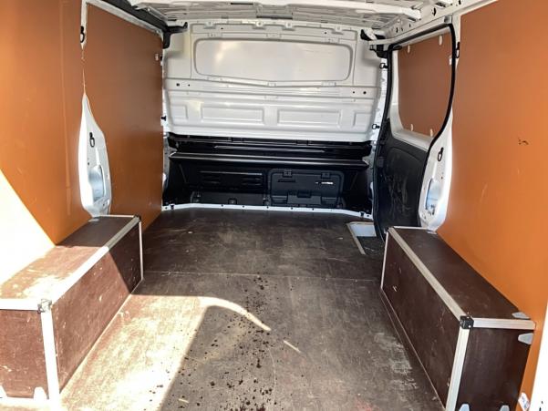 Vente en ligne Renault Trafic 3 Fourgon TRAFIC FGN L1H1 2800 KG BLUE DCI 130 au prix de 25 990 €