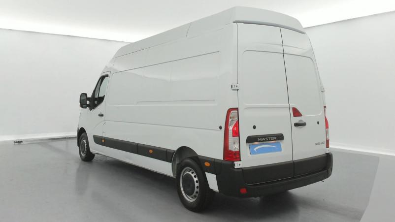 Vente en ligne Renault Master 3 Fourgon MASTER FGN TRAC F3500 L3H3 BLUE DCI 145 au prix de 29 990 €