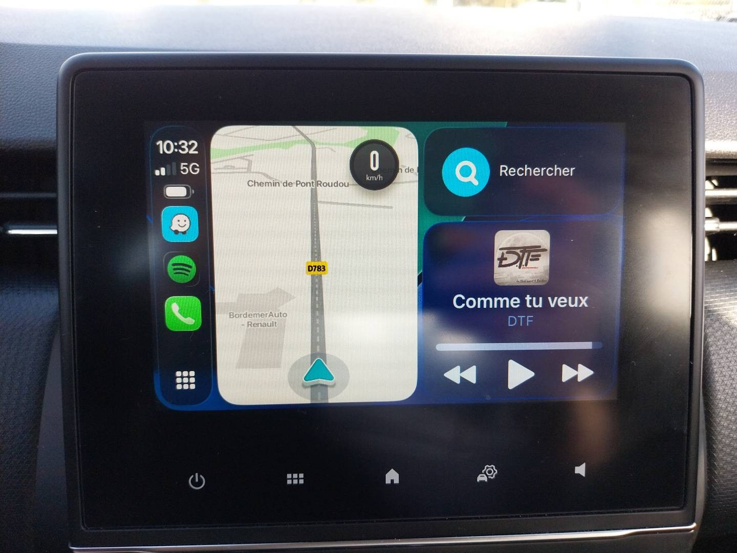 Vente en ligne Renault Clio 5 Clio TCe 90 au prix de 14 835 €