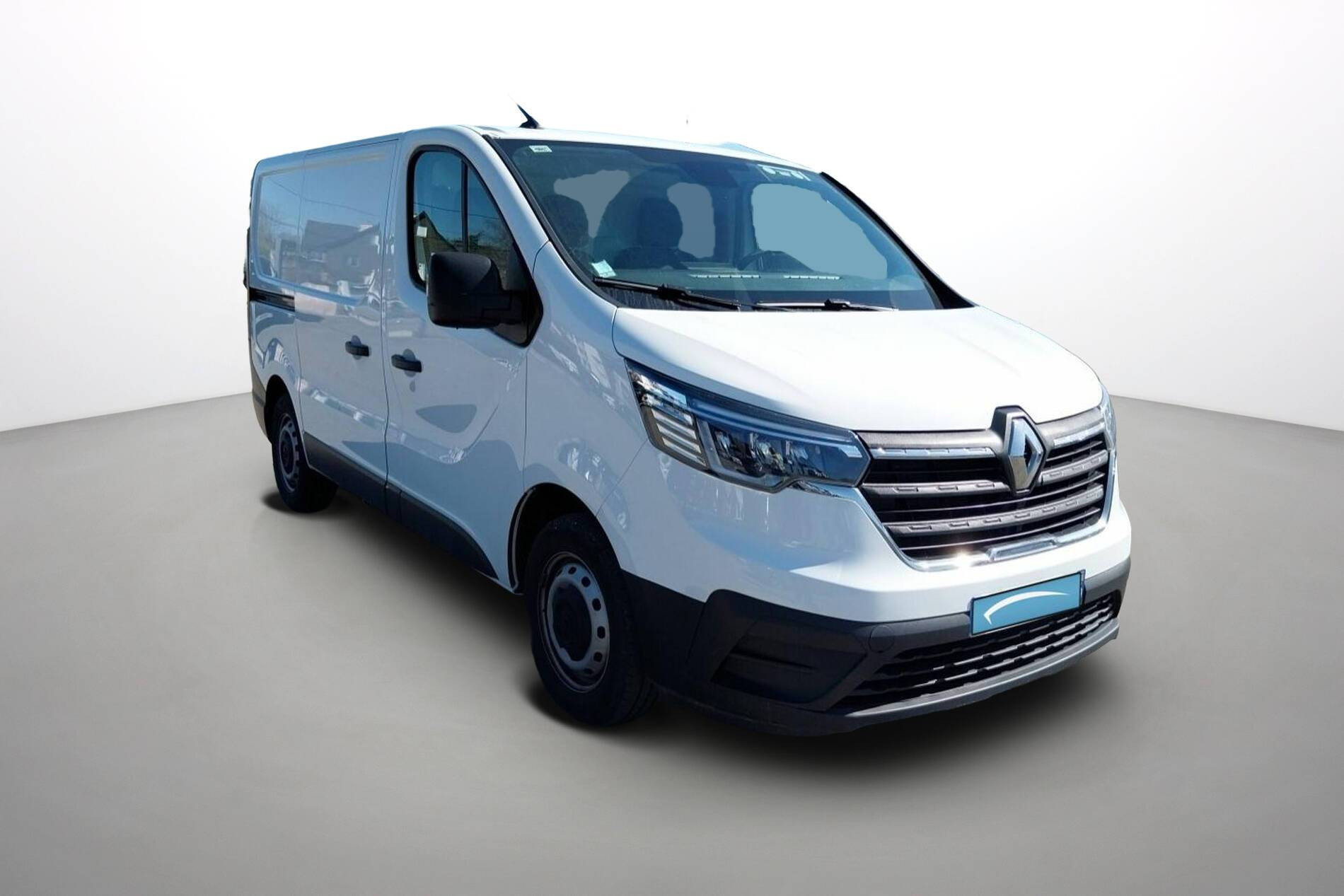 Vente en ligne Renault Trafic 3 Fourgon TRAFIC FG BLUE DCI 130 L1H1 3T GSR2 au prix de 23 490 €