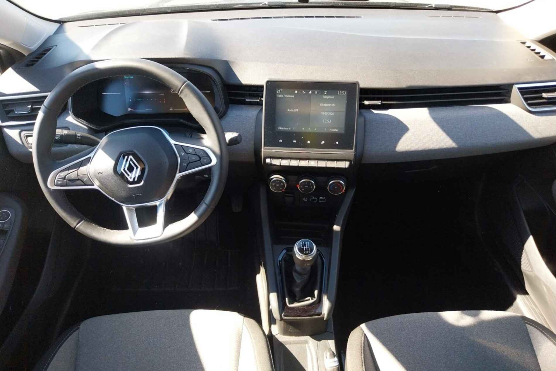 Vente en ligne Renault Clio 5 Clio TCe 90 au prix de 15 490 €