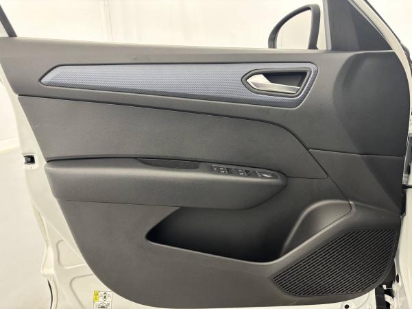 Vente en ligne Renault Arkana  E-Tech 145 au prix de 19 890 €