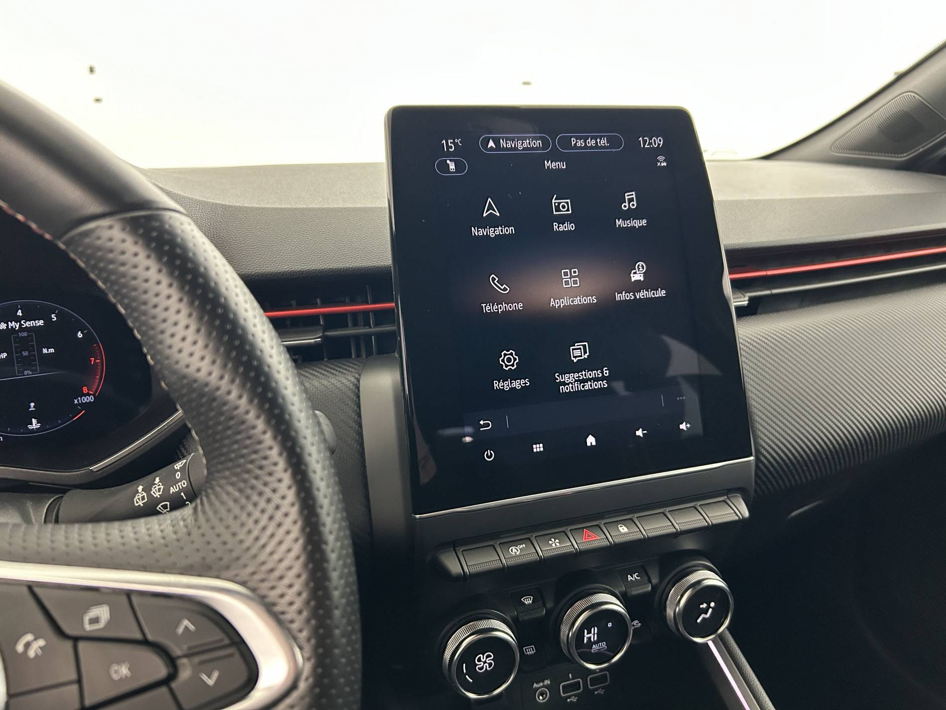 Vente en ligne Renault Clio 5 Clio TCe 140 - 21N au prix de 17 490 €