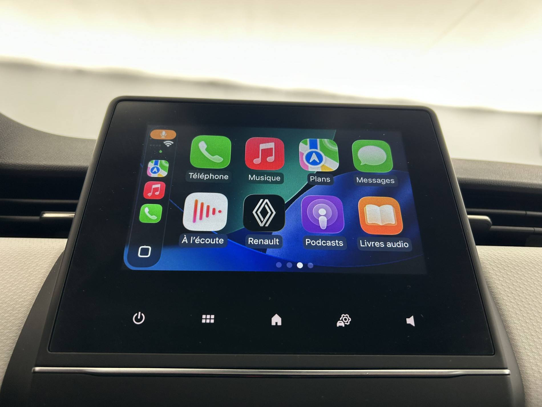 Vente en ligne Renault Clio 5 Clio E-Tech full hybrid 145 au prix de 18 890 €