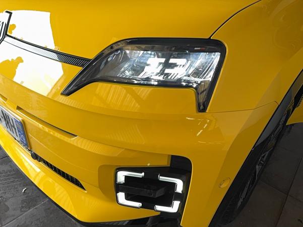 Vente en ligne Renault Renault 5 E-Tech  150 ch autonomie confort au prix de 36 890 €