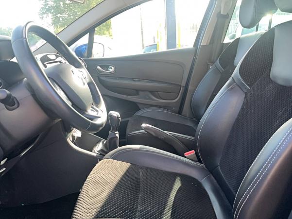 Vente en ligne Renault Clio 4 Clio TCe 90 au prix de 12 790 €