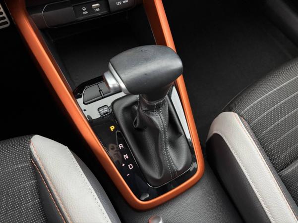Vente en ligne Kia Stonic  1.0 T-GDi 120 ch ISG DCT7 au prix de 17 490 €