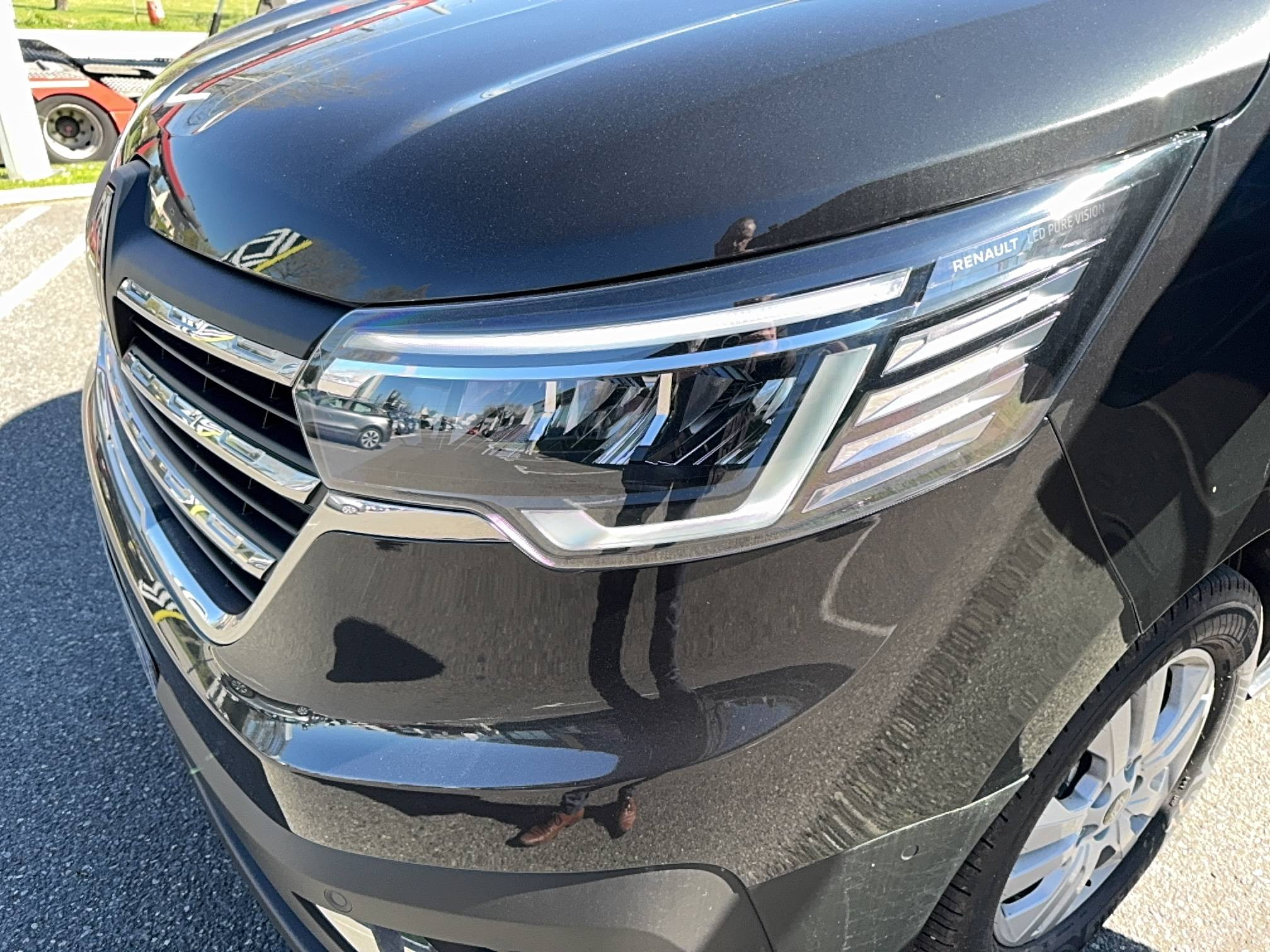 Vente en ligne Renault Trafic Cabine Approfondie TRAFIC CA BLUE DCI 170 L2H1 3T AUTO au prix de 42 990 €