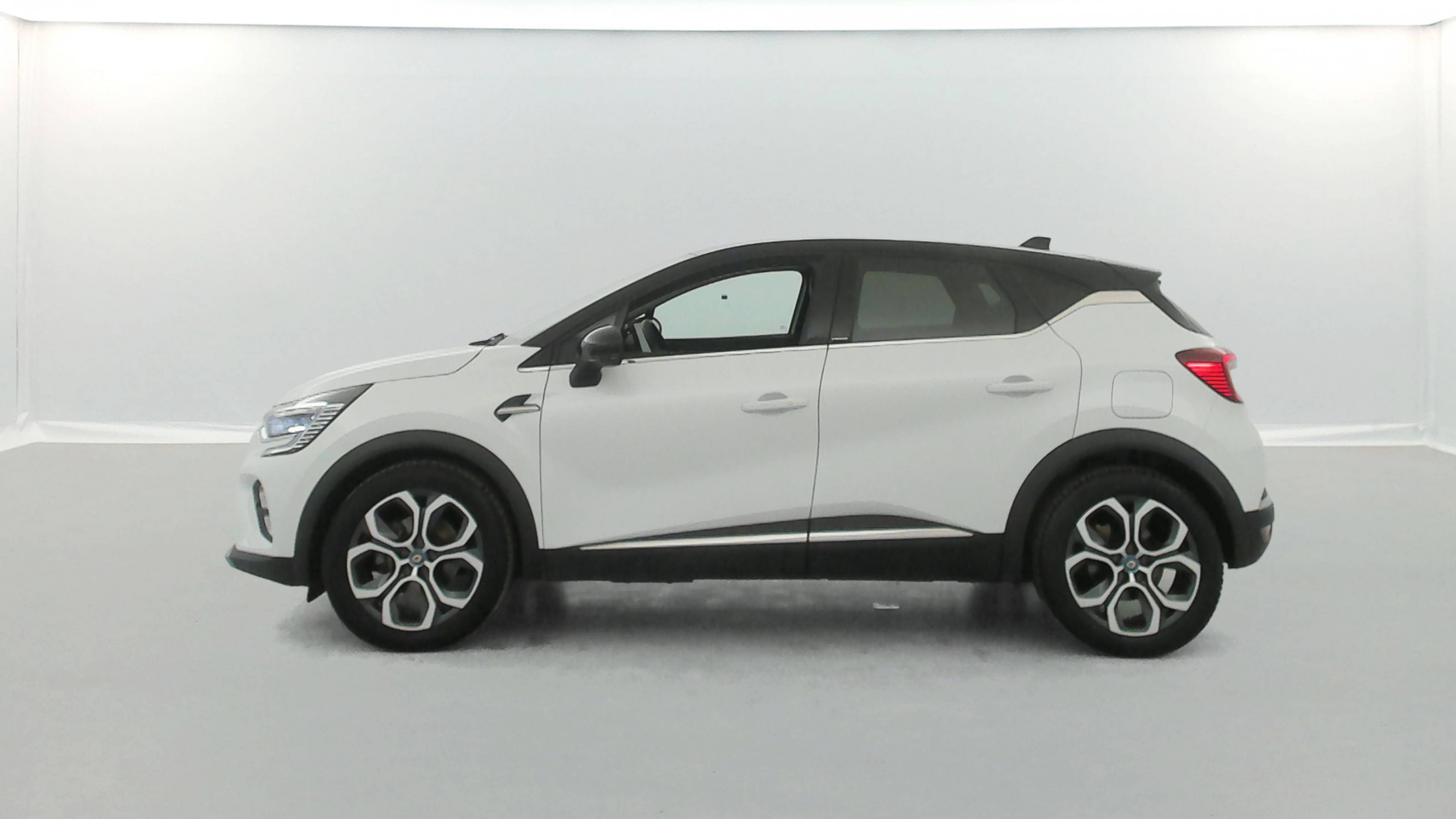 Vente en ligne Renault Captur  E-Tech Plug-in 160 au prix de 16 890 €