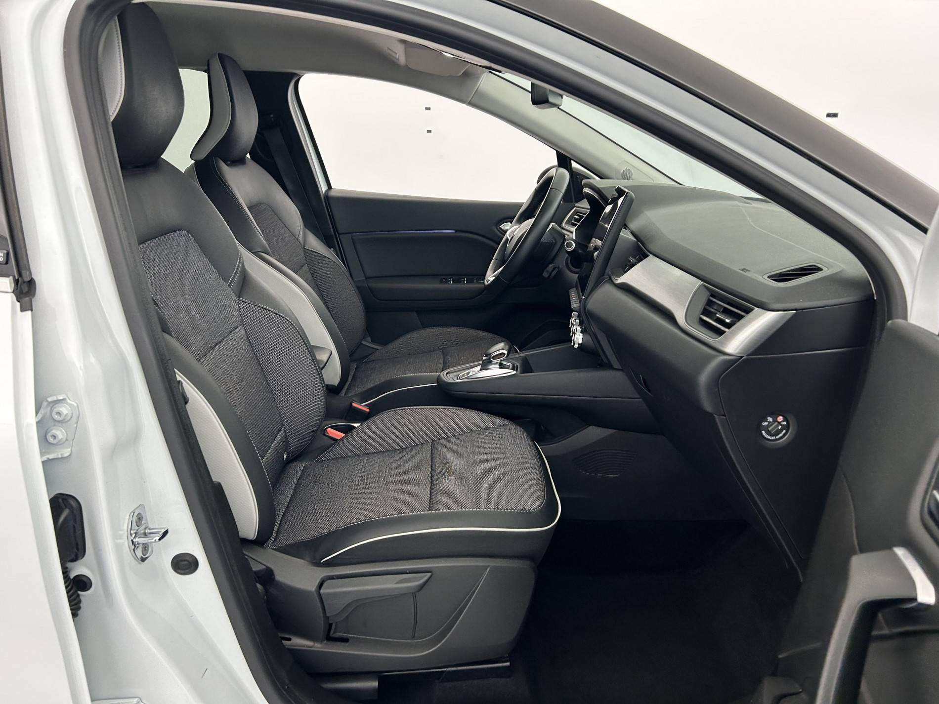 Vente en ligne Renault Captur  E-Tech Plug-in 160 au prix de 16 890 €