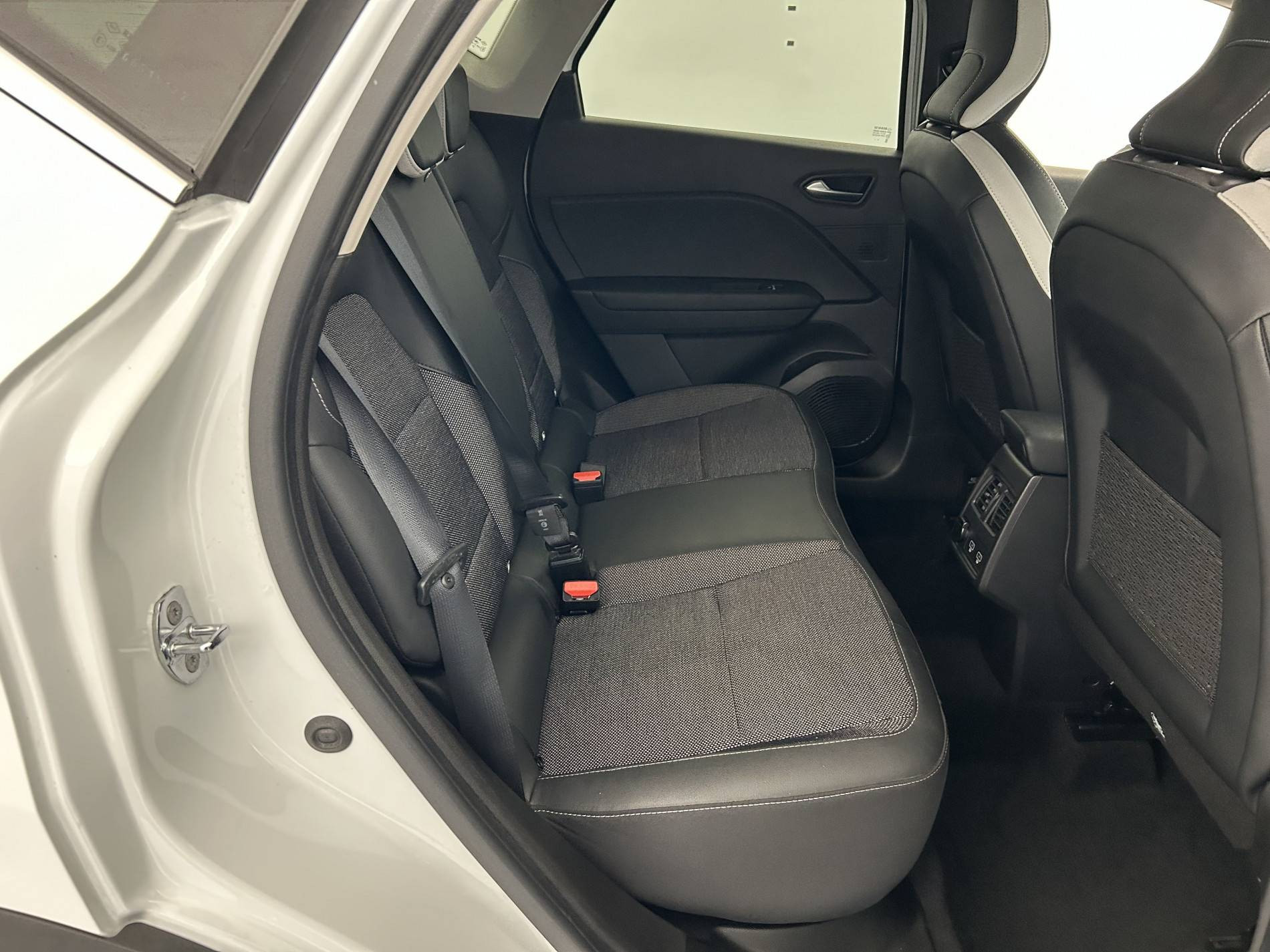 Vente en ligne Renault Captur  E-Tech Plug-in 160 au prix de 16 890 €