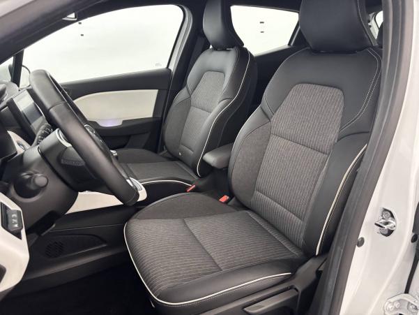 Vente en ligne Renault Clio 5 Clio TCe 90 - 21N au prix de 15 890 €