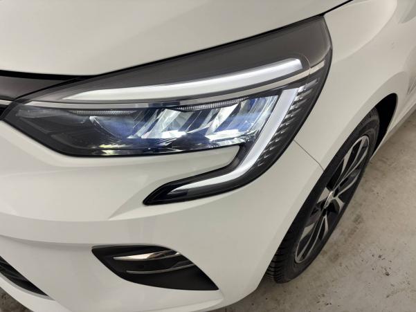 Vente en ligne Renault Clio 5 Clio TCe 90 - 21N au prix de 15 890 €