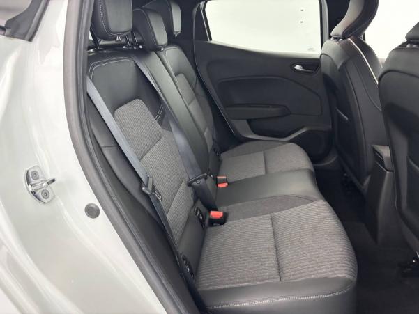 Vente en ligne Renault Clio 5 Clio TCe 90 - 21N au prix de 15 890 €