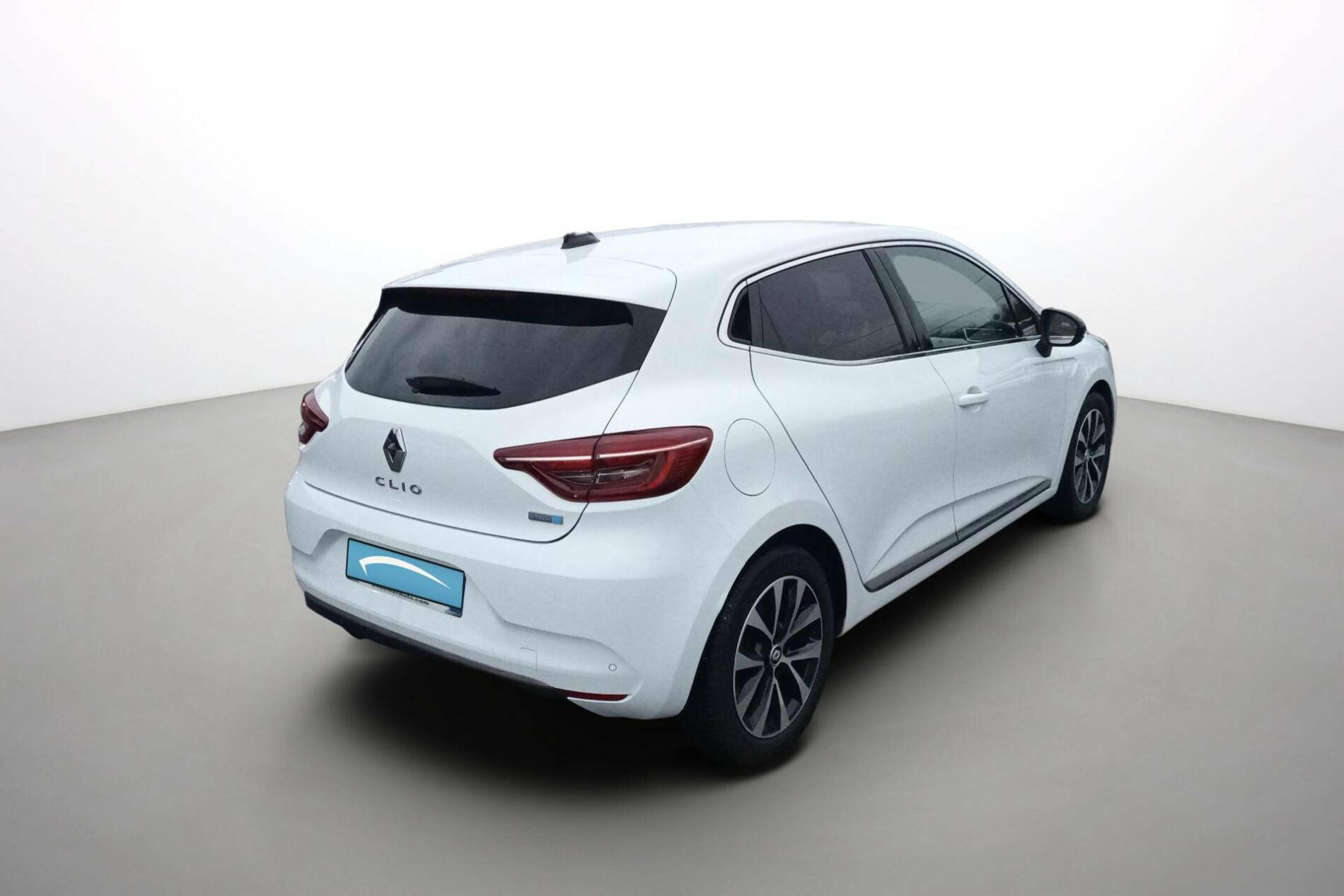 Vente en ligne Renault Clio 5 Clio E-Tech full hybrid 145 au prix de 16 740 €