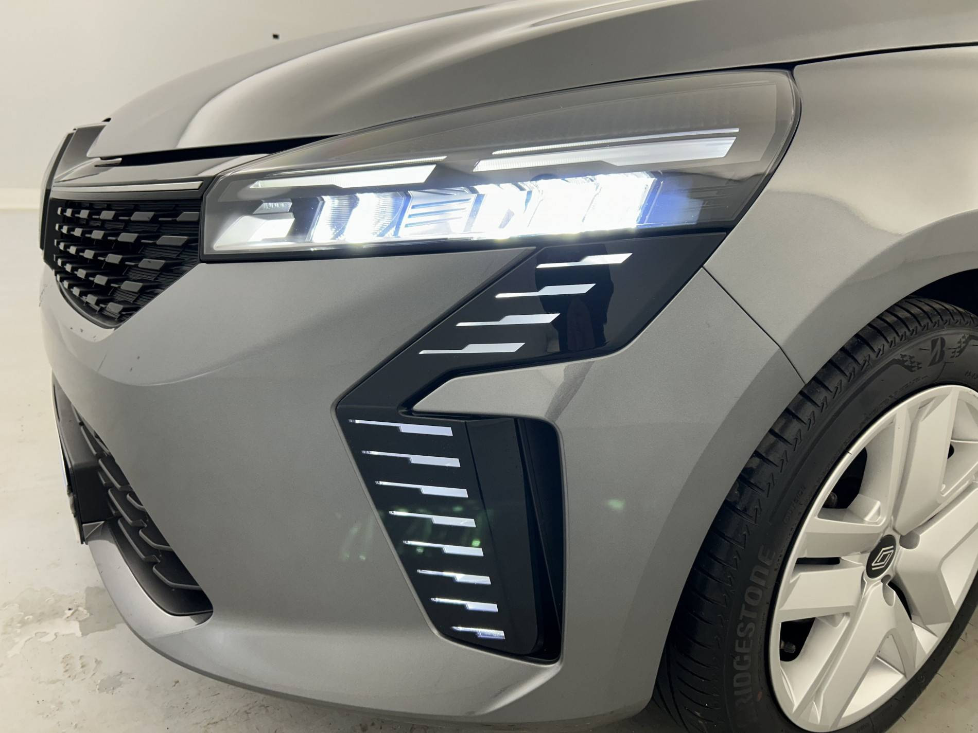 Vente en ligne Renault Clio 5 Clio TCe 90 au prix de 15 790 €