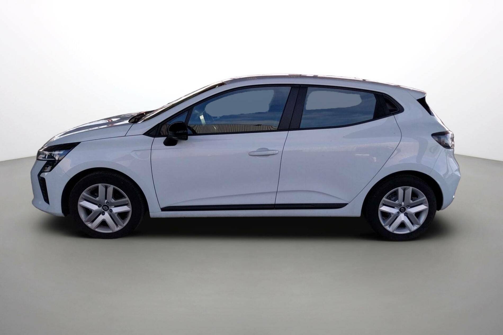 Vente en ligne Renault Clio 5 Clio dCi 100 au prix de 16 685 €