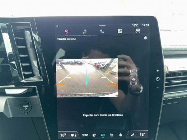 Vente en ligne Renault Megane E-Tech  EV60 220 ch super charge au prix de 25 900 €
