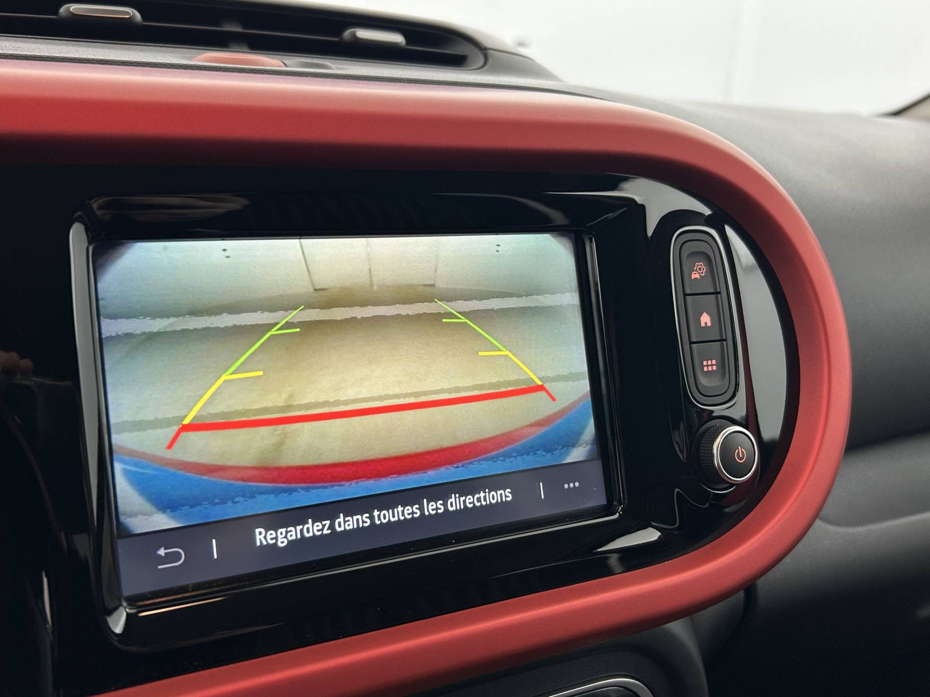 Vente en ligne Renault Twingo Electrique Twingo III E-Tech au prix de 12 850 €