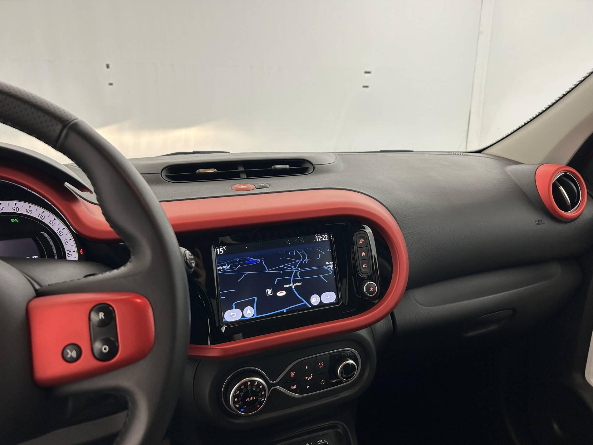 Vente en ligne Renault Twingo Electrique Twingo III E-Tech au prix de 12 850 €