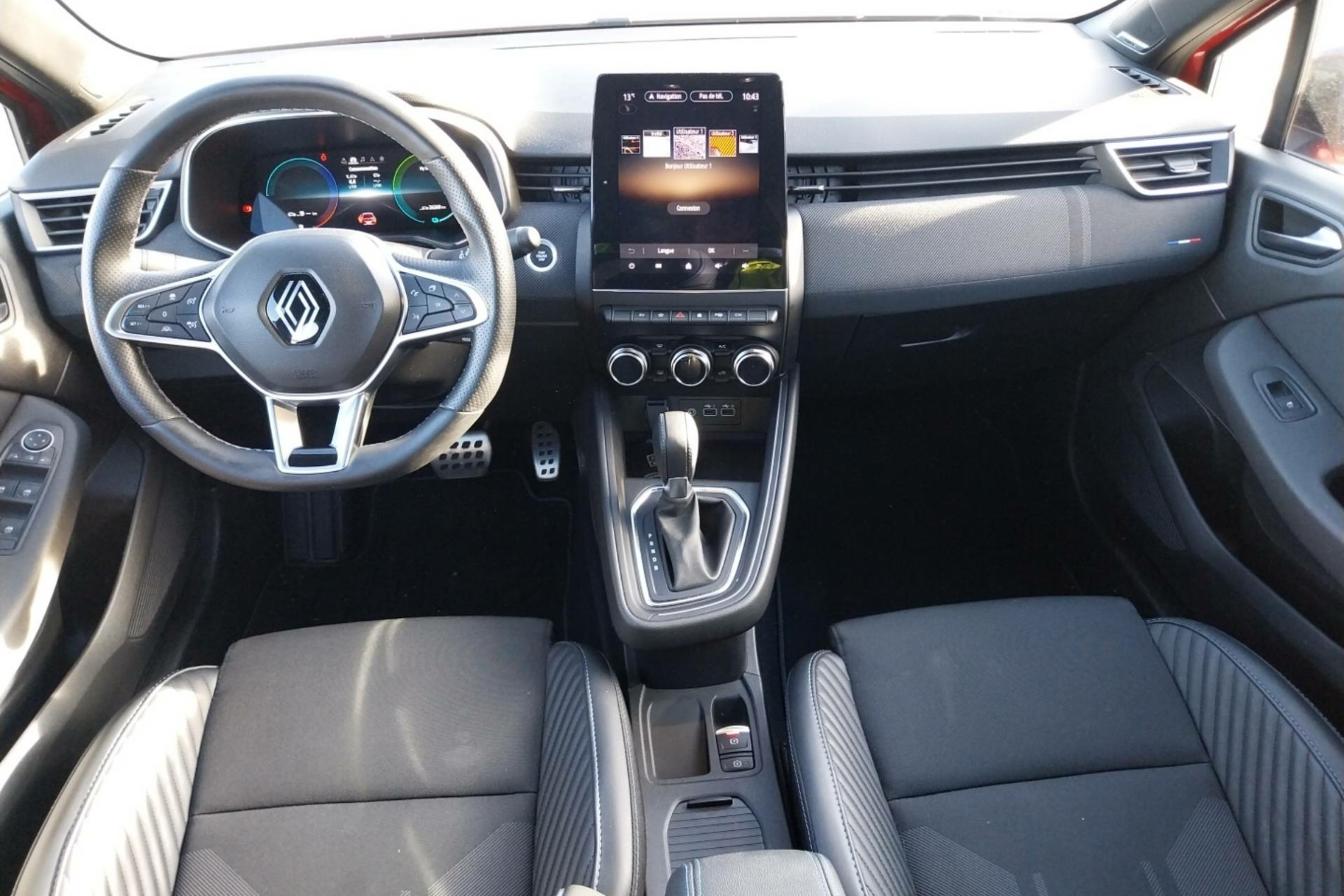 Vente en ligne Renault Clio 5 Clio E-Tech full hybrid 145 au prix de 21 630 €