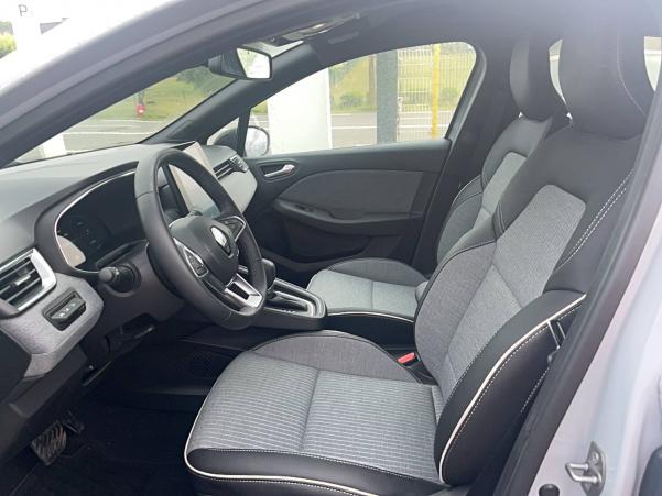 Vente en ligne Renault Clio 5 Clio E-Tech full hybrid 145 au prix de 23 490 €