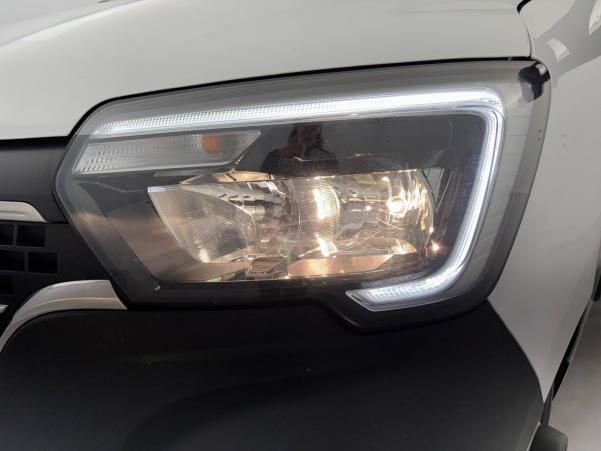 Vente en ligne Renault Master 3 Châssis Cabine MASTER BENNE PROPULSION RJ 3T5 L2 DCI 130  au prix de 26 900 €